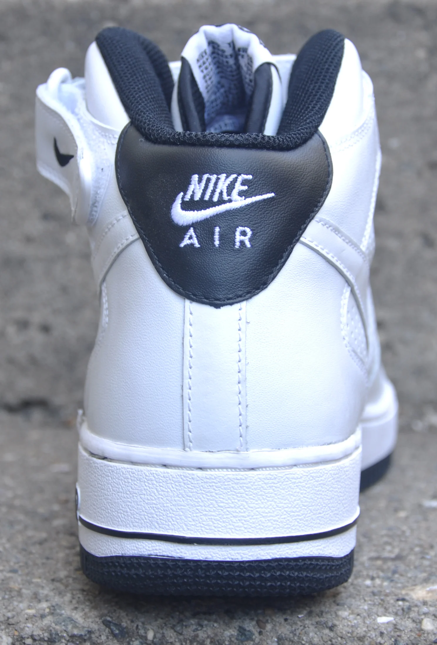 Nike Air Force 1 Mid White / Black Perf (Size 10) DS — RootsBK